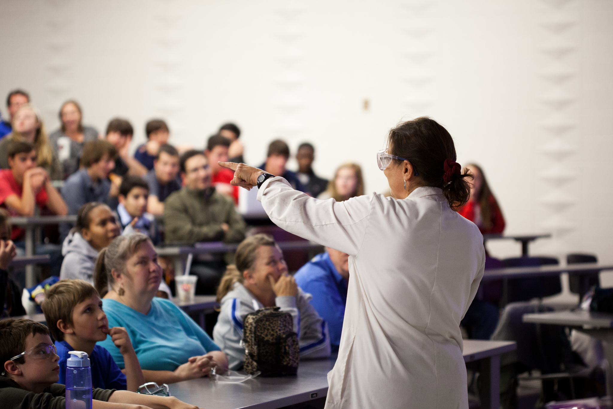 UK Chemistry graduate students share their favorite demonstrations with local children and their families in celebration of National Chemistry Week.