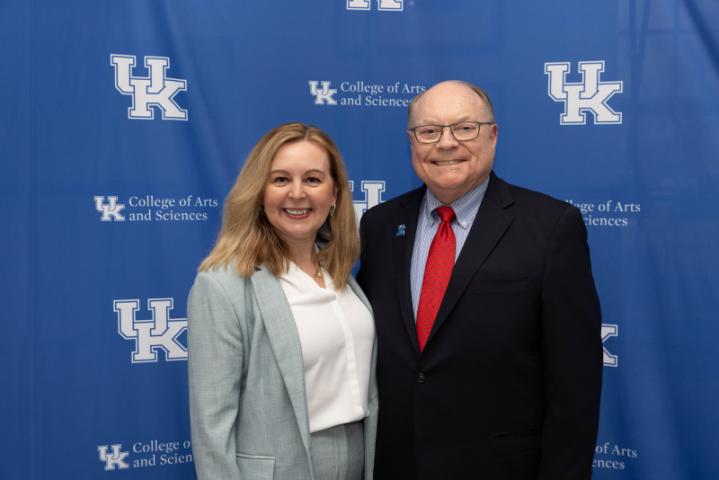 Dean Ana poses with a Hall of Fame winner